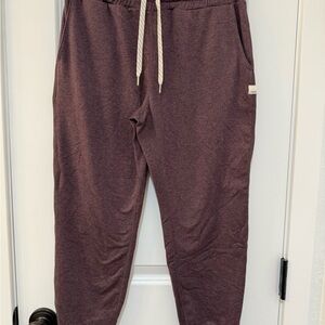 Vuori Women’s Jogger Pants Purple with Pockets
